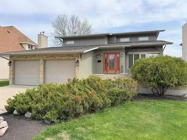 House for sale in East St. Paul, Manitoba