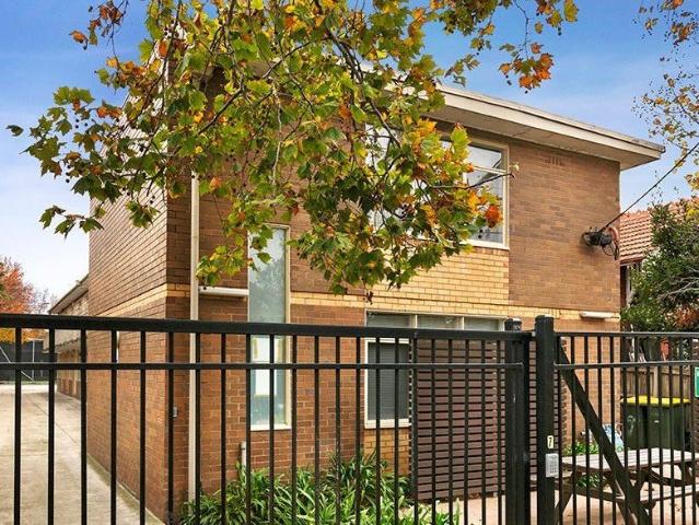 Apartment for rent in St Kilda East, Melbourne
