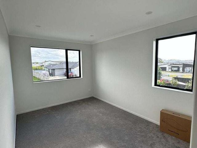 House for rent in Huapai
