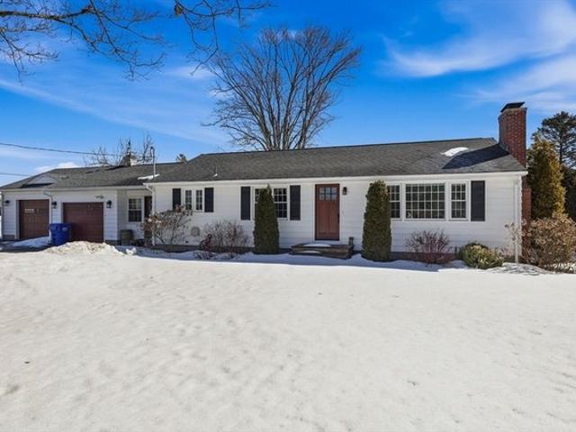 House for sale in Hadley, Massachusetts
