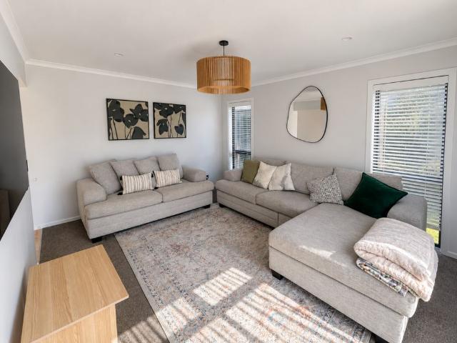 House for rent in Paerātā Rise, Franklin