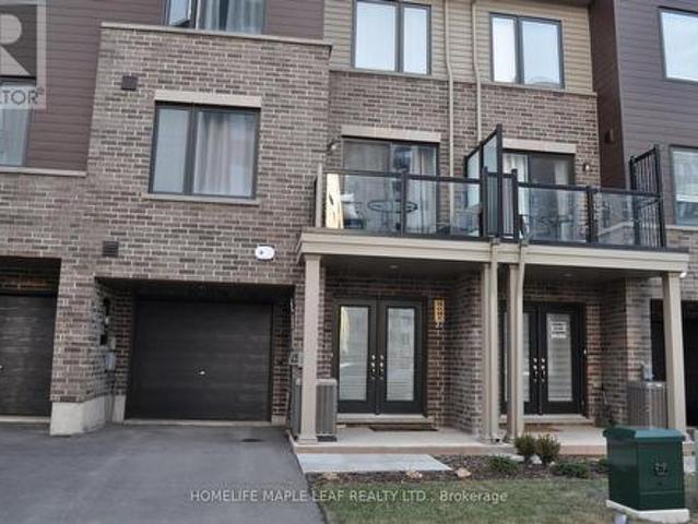 Townhouse for sale in Ancaster, Ontario