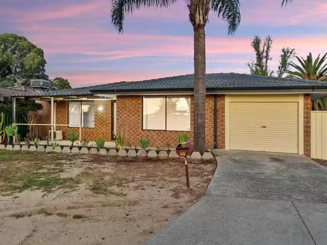 House for rent in Seville Grove, Western Australia