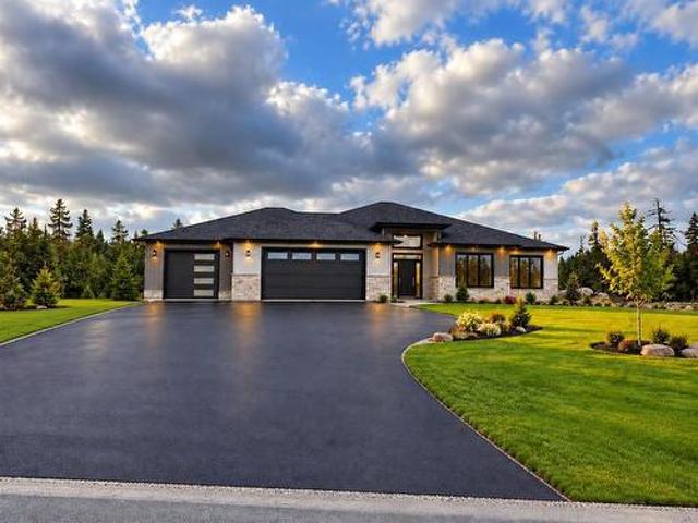 House for sale in Logy Bay-Middle Cove-Outer Cove, Newfoundland