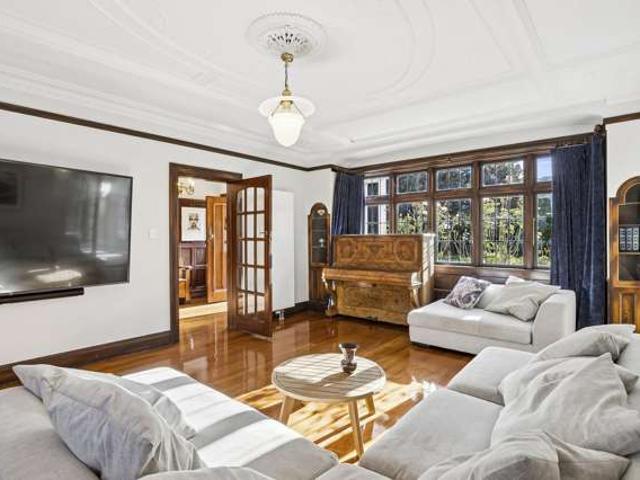 House for sale in Otakou
