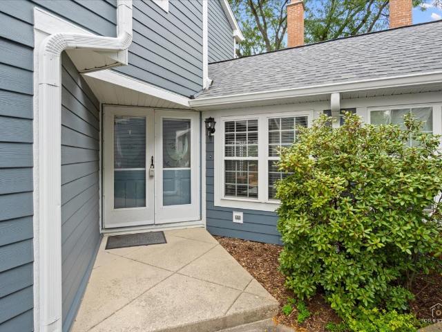 Townhouse for sale in Schaumburg, Illinois