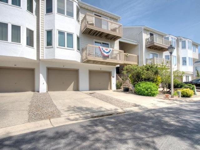 Townhouse for sale in Brigantine, New Jersey
