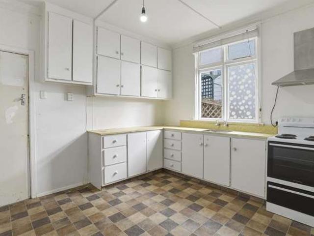 House for sale in Otakou
