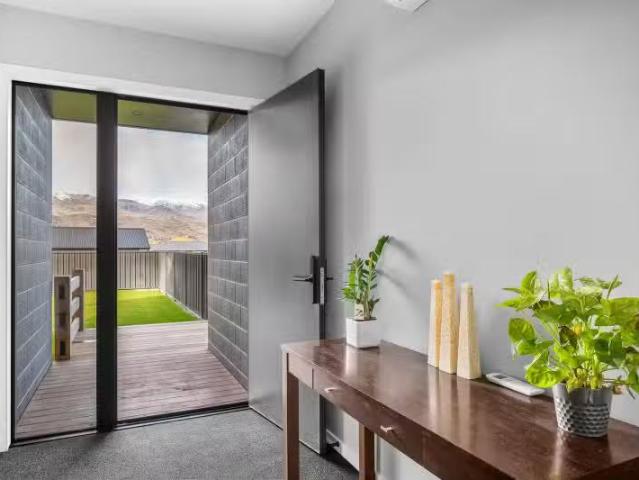 House for sale in Otakou
