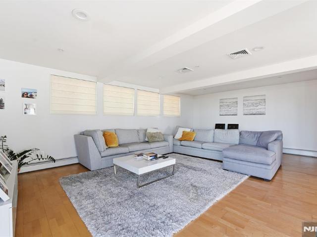 House for sale in Tenafly, New Jersey