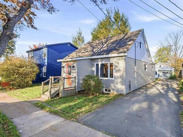 House for sale in Northbrook, Dartmouth