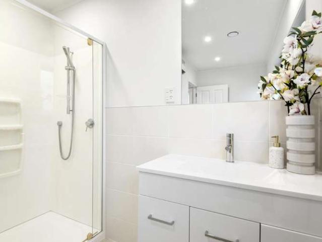 Townhouse for sale in Whangaparaoa