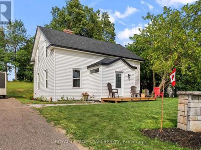 House for sale in Renfrew, Ontario