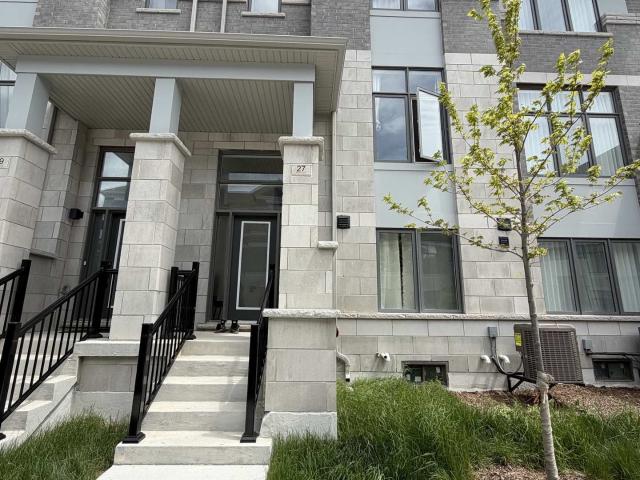 Property for rent in Richmond Hill, Golden Horseshoe