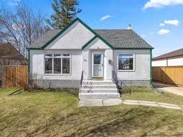 House for sale in East St. Paul, Manitoba