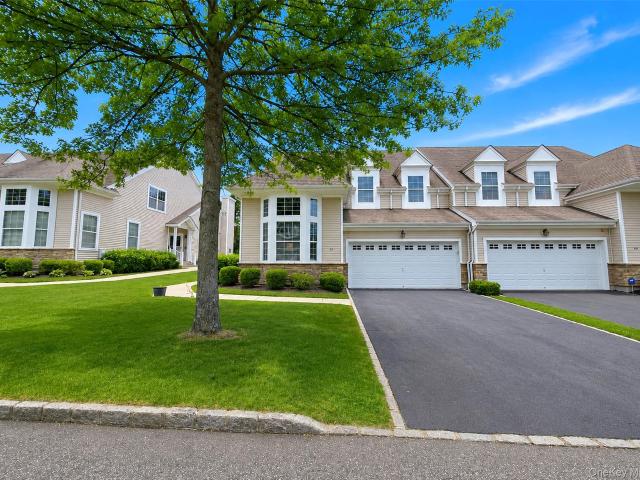 Condo for sale in Centereach, New York