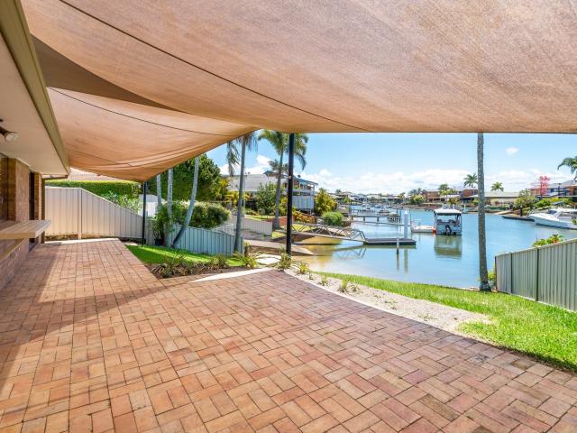 House for rent in Paradise Point, Gold Coast City