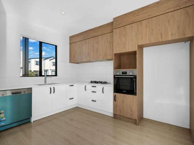 Townhouse for sale in Papakura