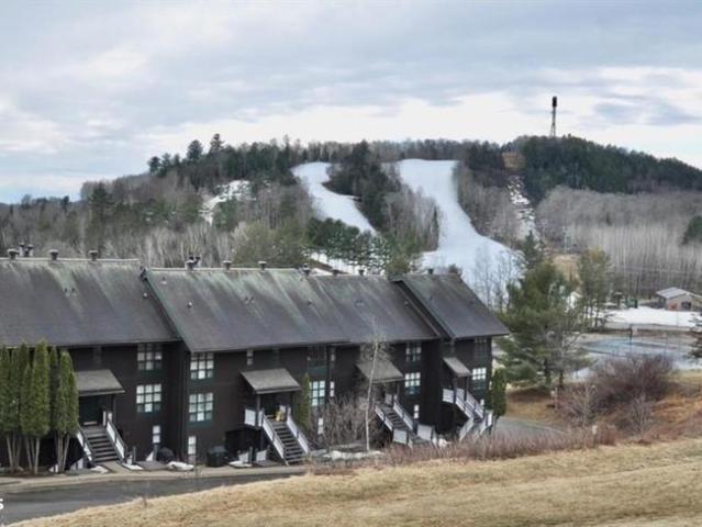 Condo for sale in Huntsville Condo for sale in Huntsville