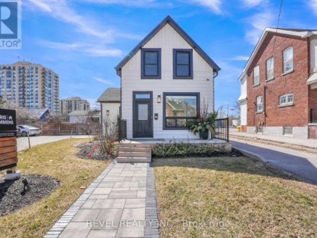 Commercial for sale in Barrie, Ontario