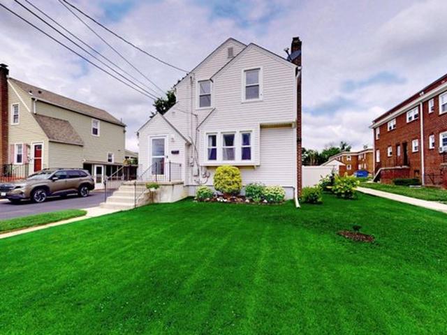 House for sale in Oaklyn, New Jersey