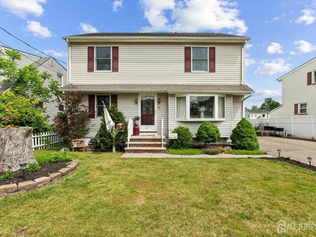 House for sale in Avenel, New Jersey