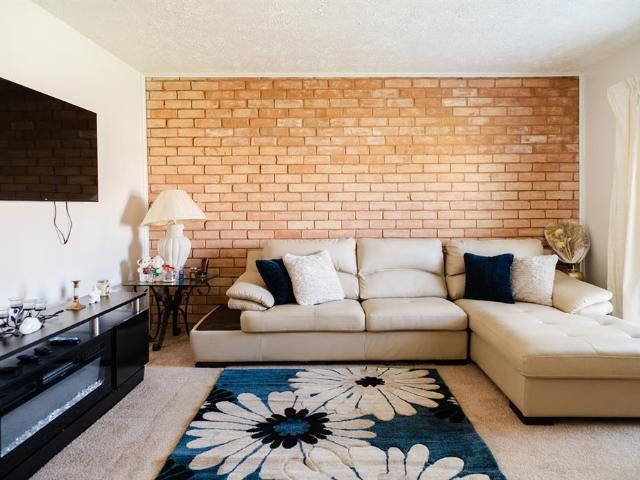 Townhouse for sale in Grand Prairie, Texas