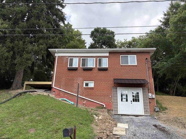House for sale in West Virginia