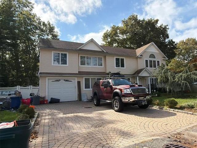 House for sale in Sound Beach, Miller Place