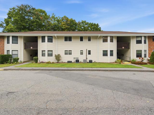Condo for sale in Jefferson Village, Town of Yorktown