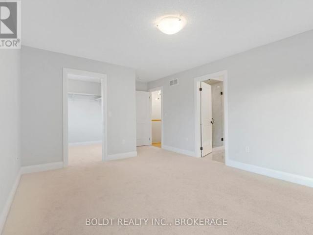 Townhouse for rent in Fonthill, Pelham