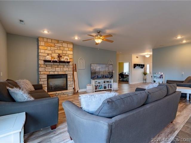 Townhouse for sale in Sunrise Beach, Missouri
