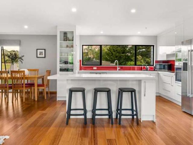 Property for sale in Waimauku
