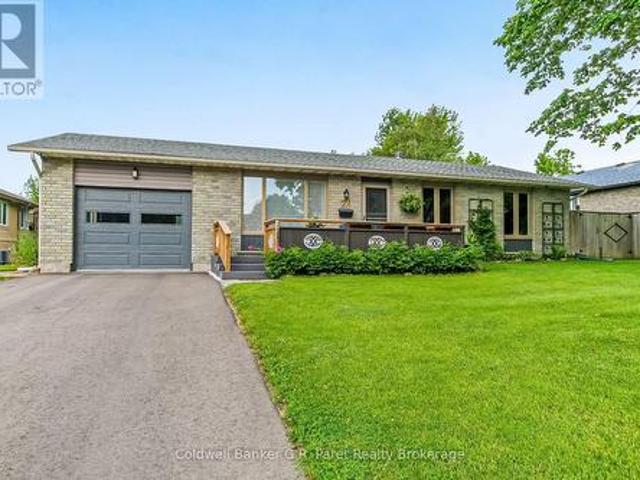 House for sale in Tillsonburg, Ontario
