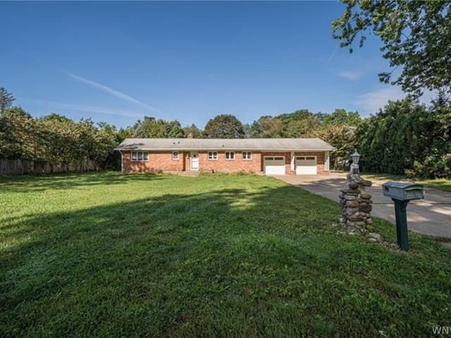 House for sale in Village of Orchard Park, Town of Orchard Park