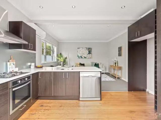 House for sale in Days Bay, Wellington