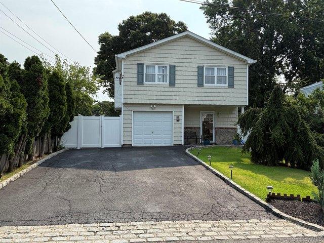 House for sale in Centereach, New York