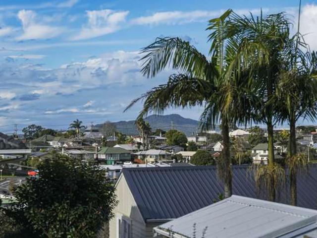 House for sale in Forrest Hill