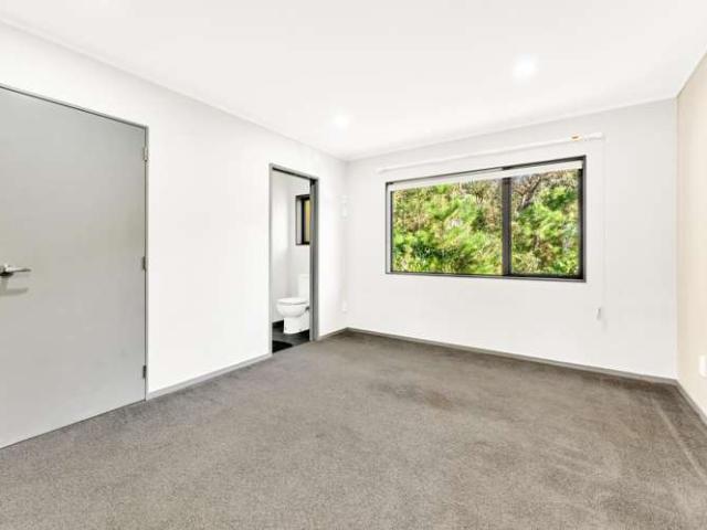 House for sale in Days Bay, Wellington