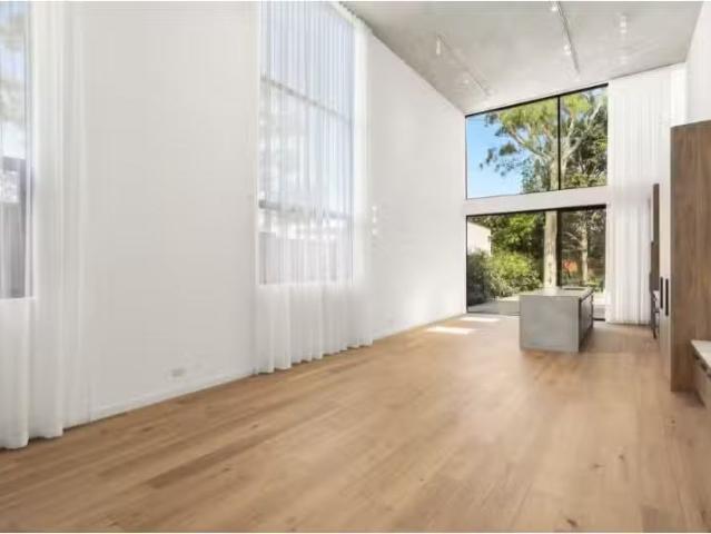 House for rent in Eastlakes