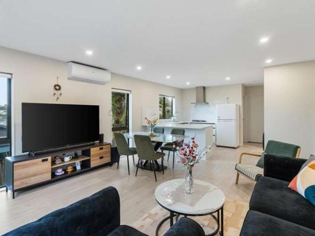 House for sale in Tōtara Vale, Kaipātiki
