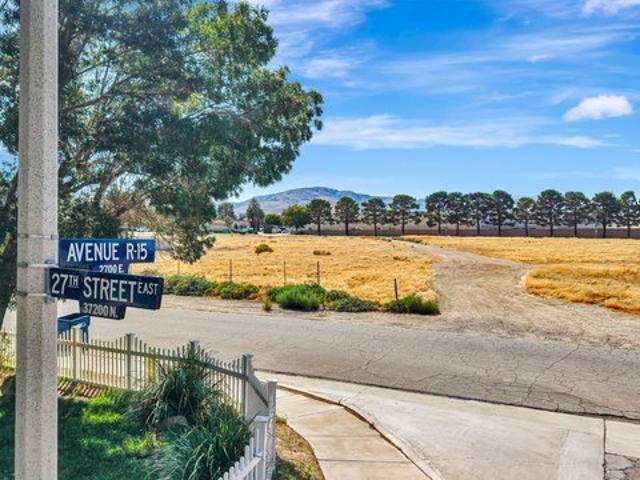 Land for sale in Palmdale, Los Angeles County
