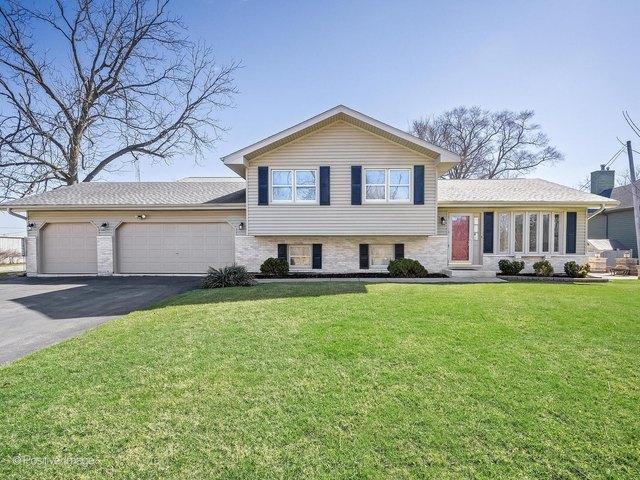 House for sale in Winfield, Illinois