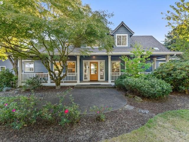 House for sale in Pioneer, Ridgefield