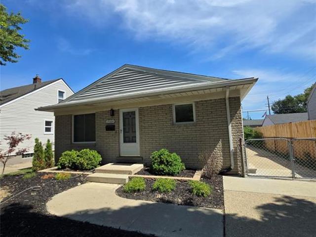House for sale in Saint Clair Shores, Michigan