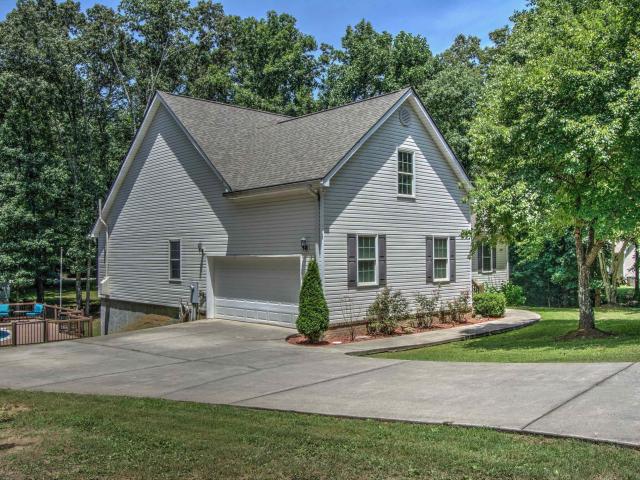 House for sale in Trenton, Georgia
