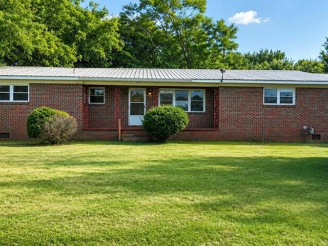 House for sale in Arab, Alabama