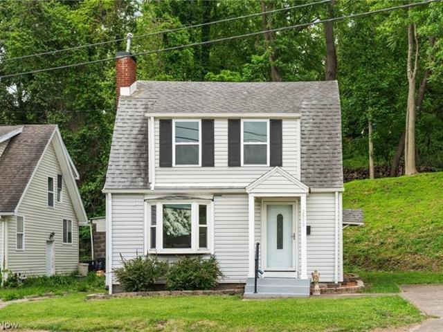House for sale in Parkersburg, West Virginia