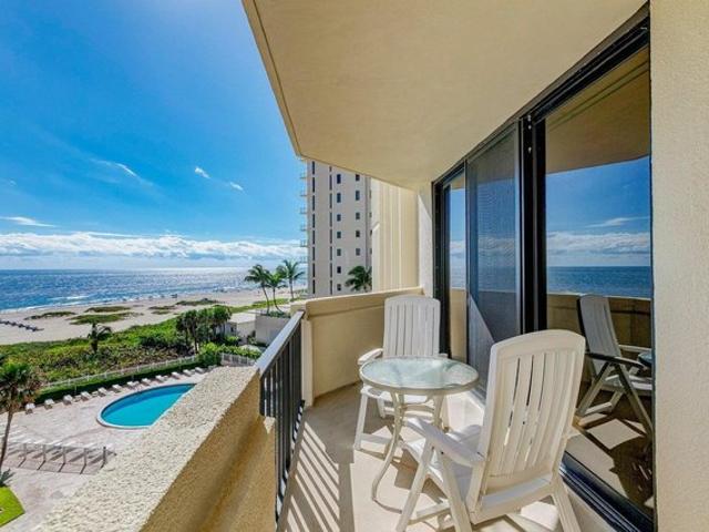 Condo for sale in Riviera Beach, Florida