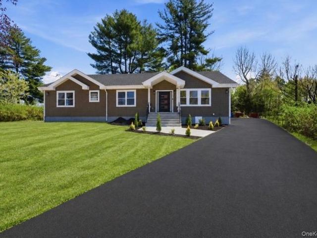 House for sale in Cortlandt Manor, New York